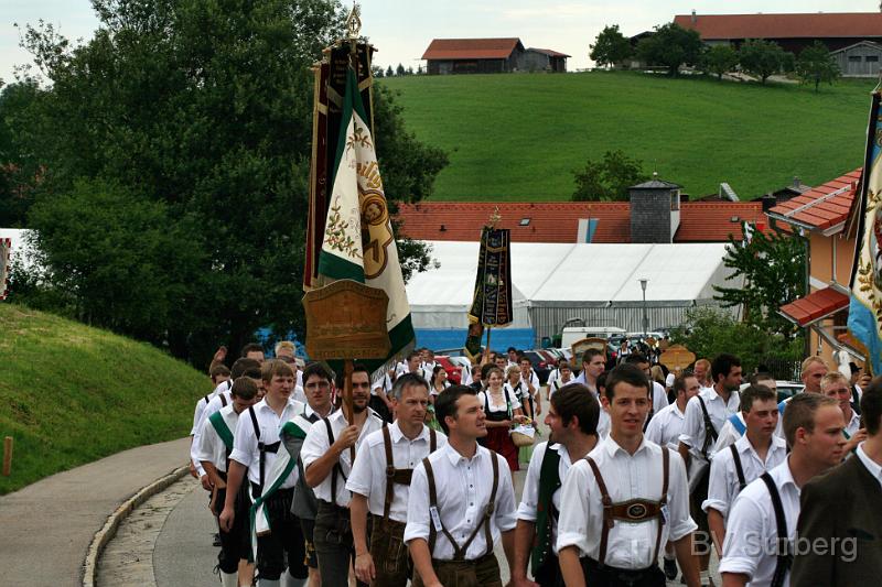 184 Kirchenzug.JPG